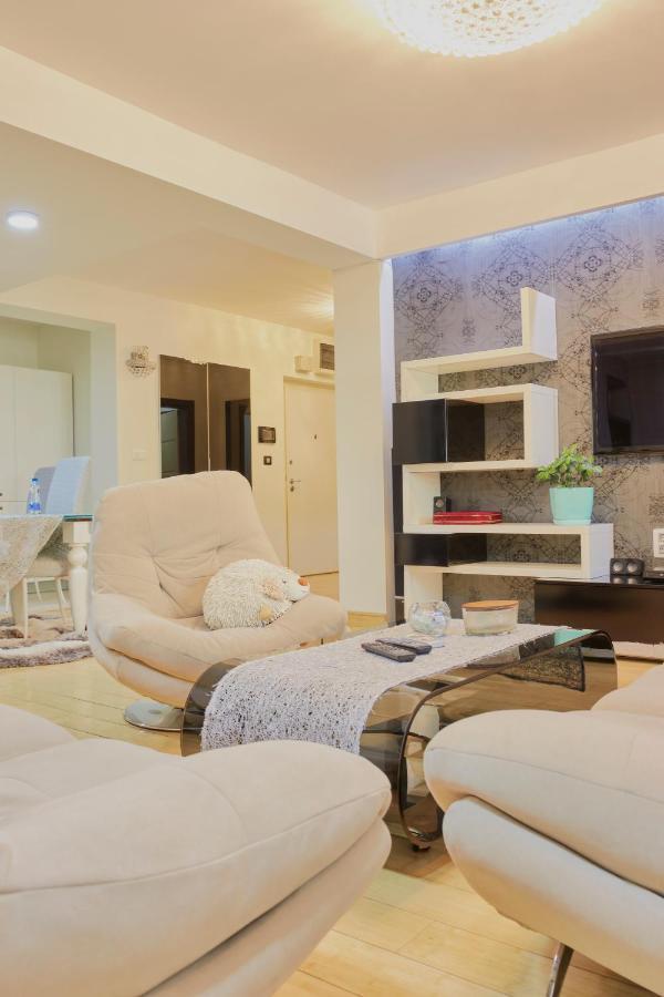 Diamond Butterfly Apartment Skopje Eksteriør billede