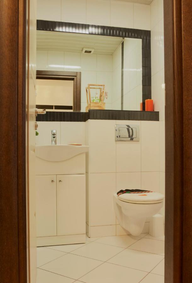 Diamond Butterfly Apartment Skopje Eksteriør billede